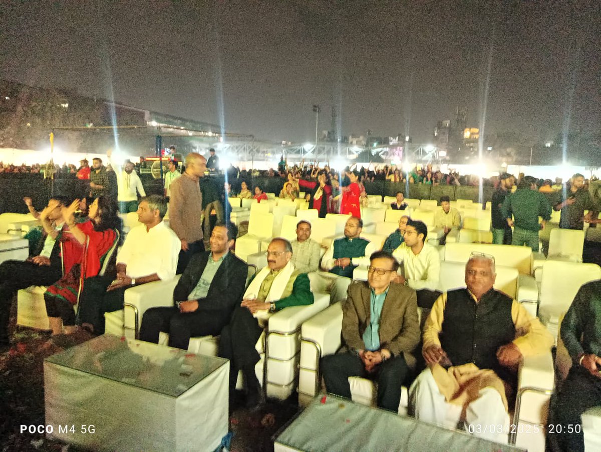 AnilSharma4BJP's tweet image. आर.के पुरम विधानसभा क्षेत्र अन्तर्गत श्री वेंकटेश्वर कॉलेज में आयोजित कॉलेज फेस्ट में बतौर मुख्य अतिथि शामिल हुआ। इतने बेहतरीन सूफी नाइट्स कार्यक्रम का आयोजन करने हेतु कॉलेज के प्राचार्य, शिक्षकों एवं विद्यार्थियों का अभिनन्दन।

#VenkteshwarCollege #Fest