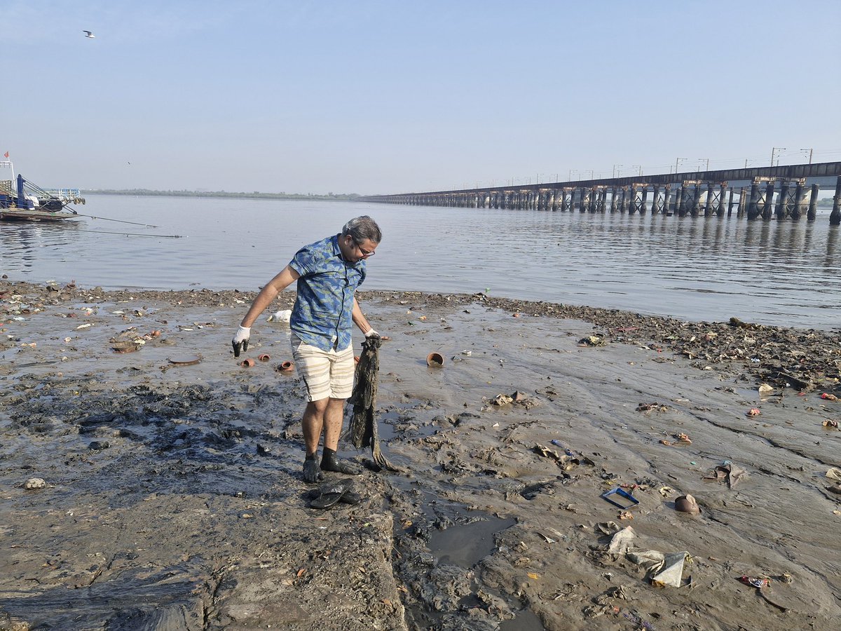 forfuturein's tweet photo. #Cleanup342
#MangrovesCleanup
Bhayandar West Khadi
02/02/2025, Sunday
.
Mangrove Cleanup on World Wetlands Day πΏ
.
.
.
#ForFutureIndia #HarshadDhage #ForFutureIndiaTeam #BeachCleanups #BeachCleanupsIndia #MajhiVasundhara #EnvironmentEnvoy #MangrovesCleanup #BeatPlasticPollution https://t.co/bcYiOPWhXf