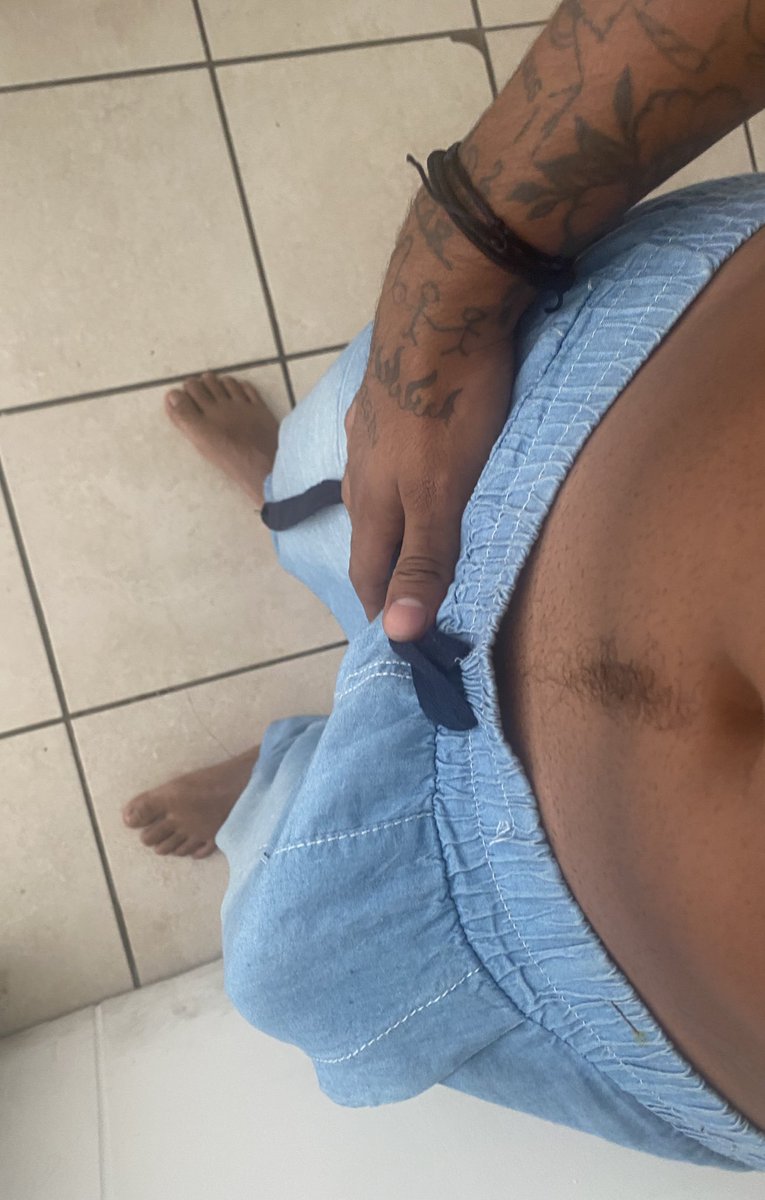 Me tome una miel que me está parando la pinga a cada rato🫣