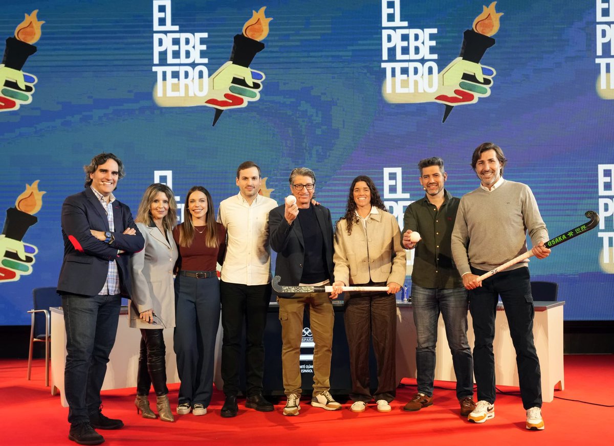 🗓️ ¡Hoy es día de 𝐄𝐥 𝐏𝐞𝐛𝐞𝐭𝐞𝐫𝐨! 🔥

🎙️<a href="/JCRIVEROTV/">JUAN CARLOS RIVERO</a>, <a href="/Fernand0Ram0s/">Fernando Ramos</a>, <a href="/mjhostalrich/">María José Hostalric</a>, <a href="/alexargeles/">Álex Argelés</a>, <a href="/GrinanMarta/">Marta Griñán</a>, <a href="/herifrade/">Heriberto Frade</a> y servidor.

🤝 ¡Con <a href="/Cotiiteves/">Coti Amundson Teves</a> como invitada especial!

⏰ A las 22:00H en el canal de YouTube de <a href="/COE_es/">Comité Olímpico Español</a> .

🏑 <a href="/rfe_hockey/">RFEH Hockey</a>