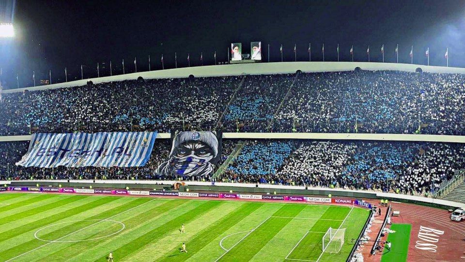 Diamondanci's tweet image. به این اصالت ، تعصب و شرافت افتخار میکنم 💙
دست بوس تک تک اونایی که رفتین استادیوم 💙