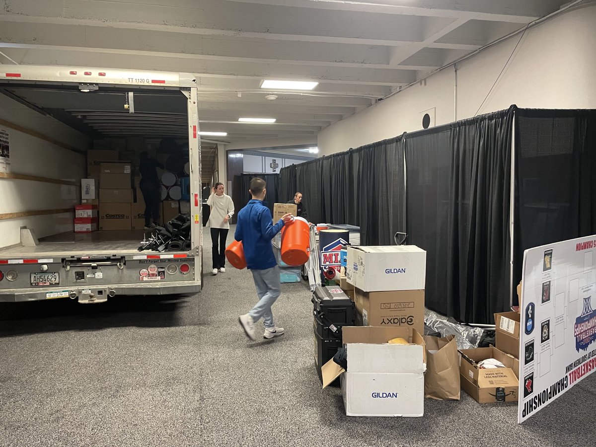 MIAA_Racy's tweet photo. Move In Day for ⁦@TheMIAA⁩ Basketball 🏀 Tournament!
⁦@VisitKC⁩ #BringYourAGame https://t.co/QIHAKDTMSr