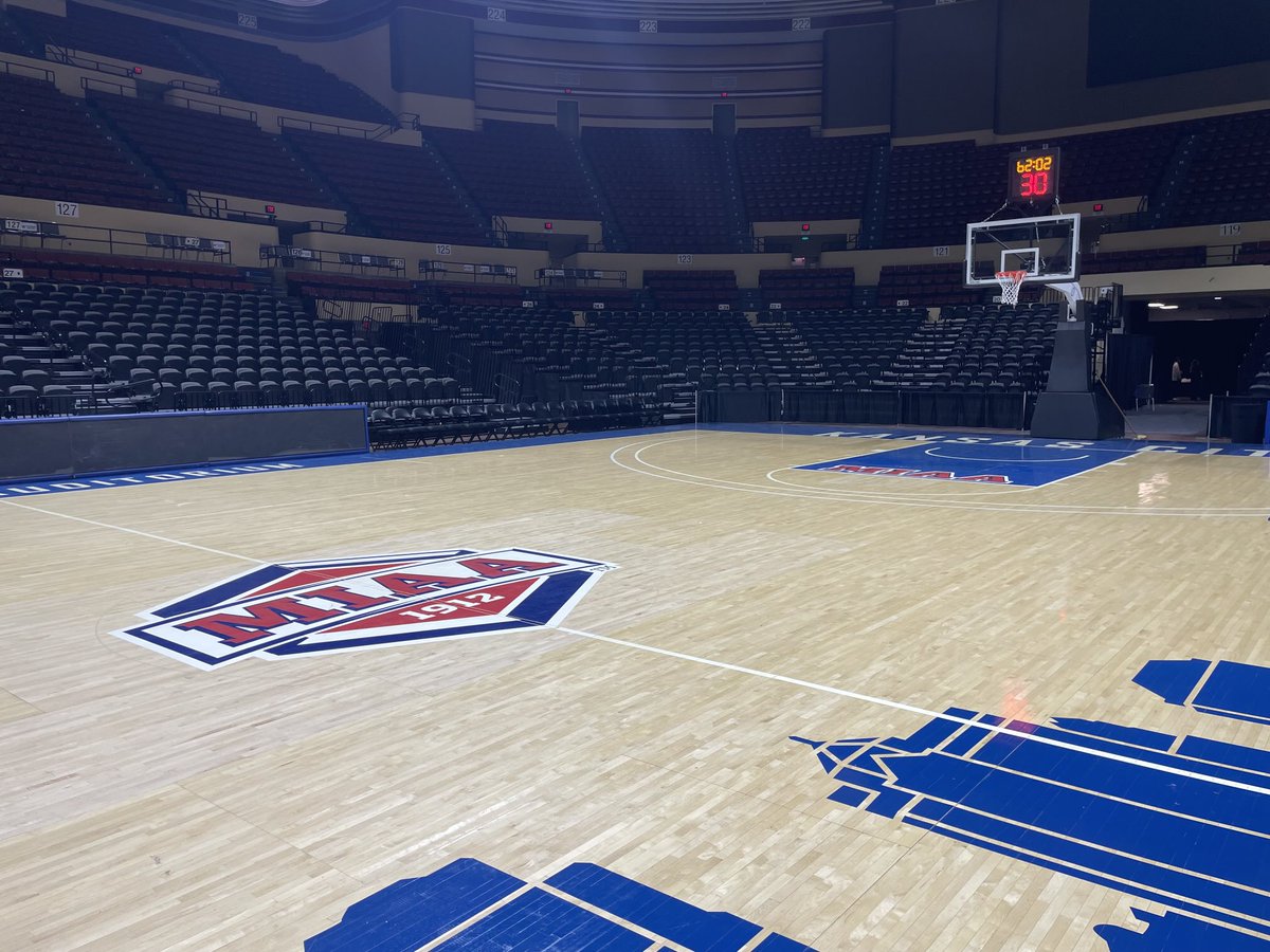MIAA_Racy's tweet photo. Move In Day for ⁦@TheMIAA⁩ Basketball 🏀 Tournament!
⁦@VisitKC⁩ #BringYourAGame https://t.co/QIHAKDTMSr