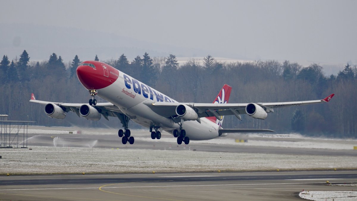 AvDelphi_images's tweet photo. Airbus A340-313 #AvDelphi #HBJME #Airbus #A340313 #ZRH #EdelweissAir #ZurichAirport @Edelweiss_Air @zrh_airport https://t.co/wgXd7rgpob