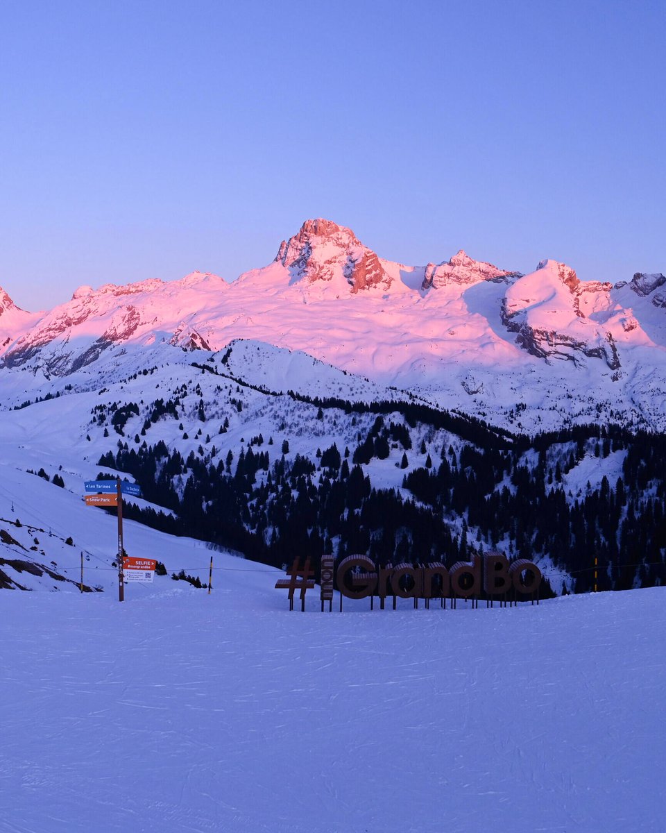 Dernières lueurs sur la Pointe Percée. ⛰️