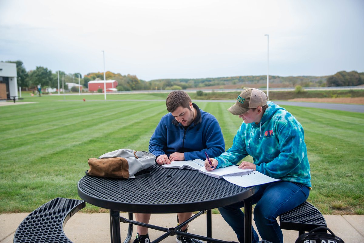 High school juniors &amp; seniors, mark your calendars! 🎓

College Preview Day is April 2 (Fond du Lac) &amp; April 9 (West Bend). Tour campus, explore programs, and connect with MPTC staff &amp; students. Don’t miss it!