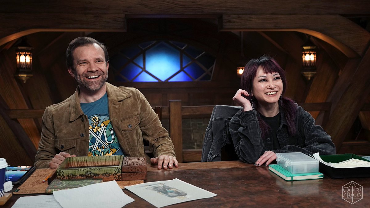 CriticalRole's tweet photo. ❓👀 WEEKLY SCHEDULE 🔀 🌱
The #ReSlayersTake Season 2 finale arrives TODAY, PLUS keep your eyes peeled for extra-weird news coming Tuesday morning before a special interlude episode from the #UNEND Cosmos hits podcast feeds this Wednesday and the fated final installment of #EXUDivergence shakes Exandria this Thursday! ✨
READ MORE ⬇️
https://t.co/tYDS2IGinx