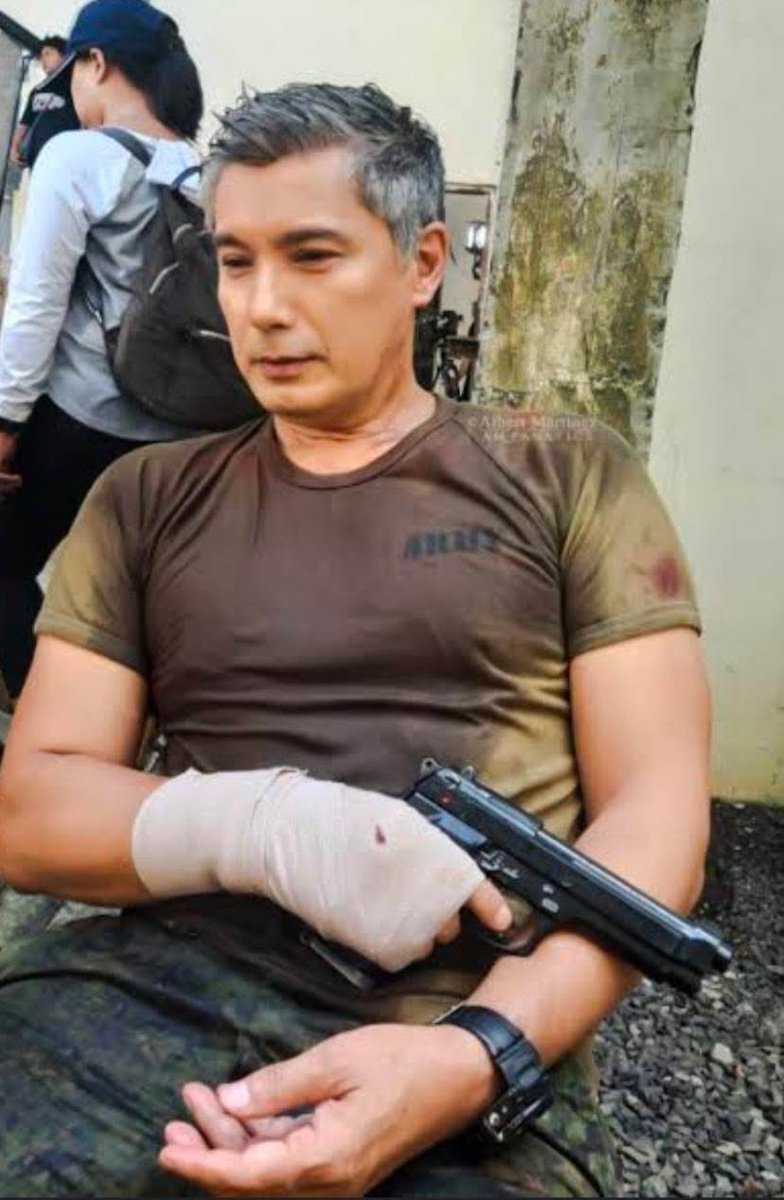 MisisFernandez2's tweet photo. Ganitong Bakbakan ulit ba? Like hueyyy bagay sa kanya mga ganitong porma, lakas ng dating..

ROBERTO GUERRERO https://t.co/7FJZFG4GpJ