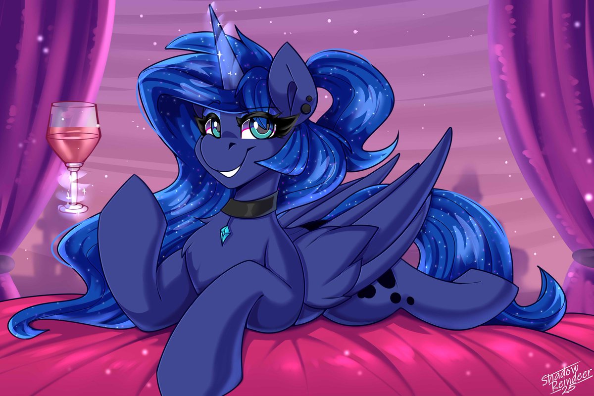 Princess Luna (Remake 2025)

Every year I redraw the first art to see the progress every year.