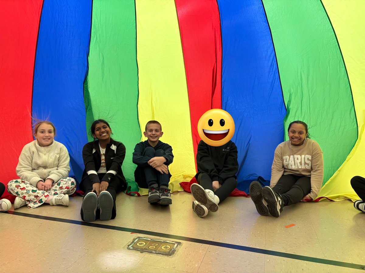 Mr. Marshall (@mrmarshall42) on Twitter photo Parachute Fun with 5th grade! 🪂 <a href="/HTSD_UnivHts/">University Heights</a> <a href="/HTSDSuperBatlle/">Alejandro Batlle</a> <a href="/WeAreHTSD/">WeAreHTSD</a> #PhysEdNation #Fun #Fitness #StaticHair Parachute Fun with 5th grade! 🪂 <a href="/HTSD_UnivHts/">University Heights</a> <a href="/HTSDSuperBatlle/">Alejandro Batlle</a> <a href="/WeAreHTSD/">WeAreHTSD</a> #PhysEdNation #Fun #Fitness #StaticHair