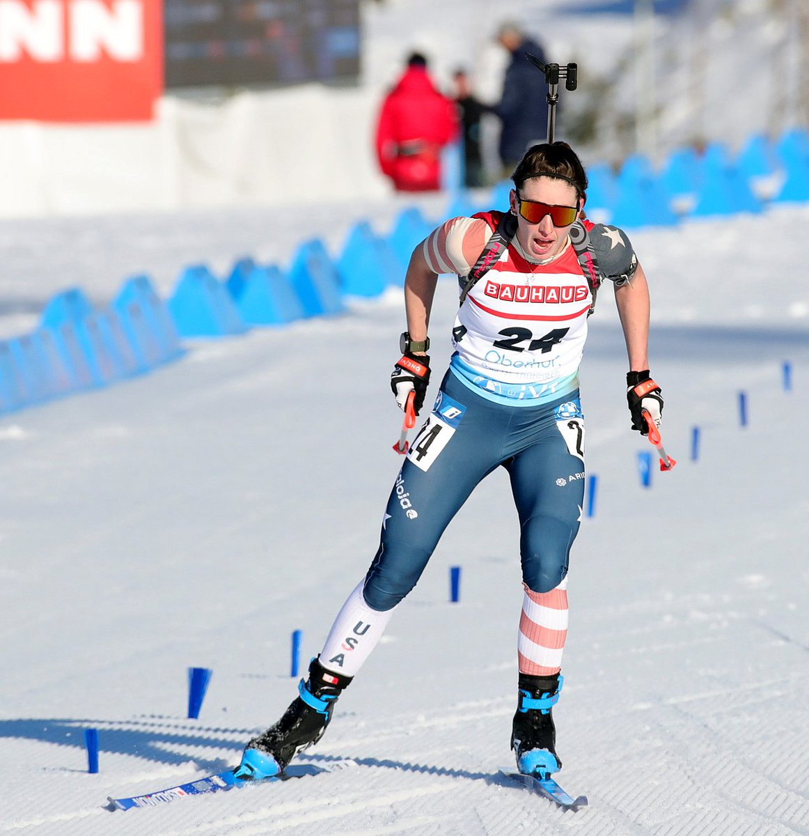 👏👏👏 🇺🇸 <a href="/deedrablu/">Deedra Irwin</a> ! #Skidskyttekampen #biathlon