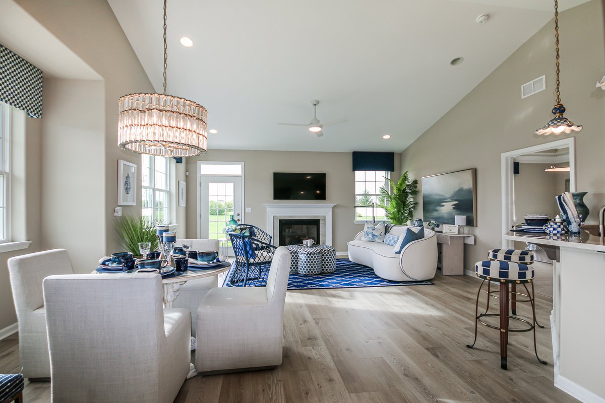 HomeChannelTV's tweet image. Charming Small House Design: Touring a 1400 square foot ranch home - WATCH HERE -&amp;gt;  youtu.be/mfG3O3r9V48
.
#smallhomedesign #smallhouse #smallhome