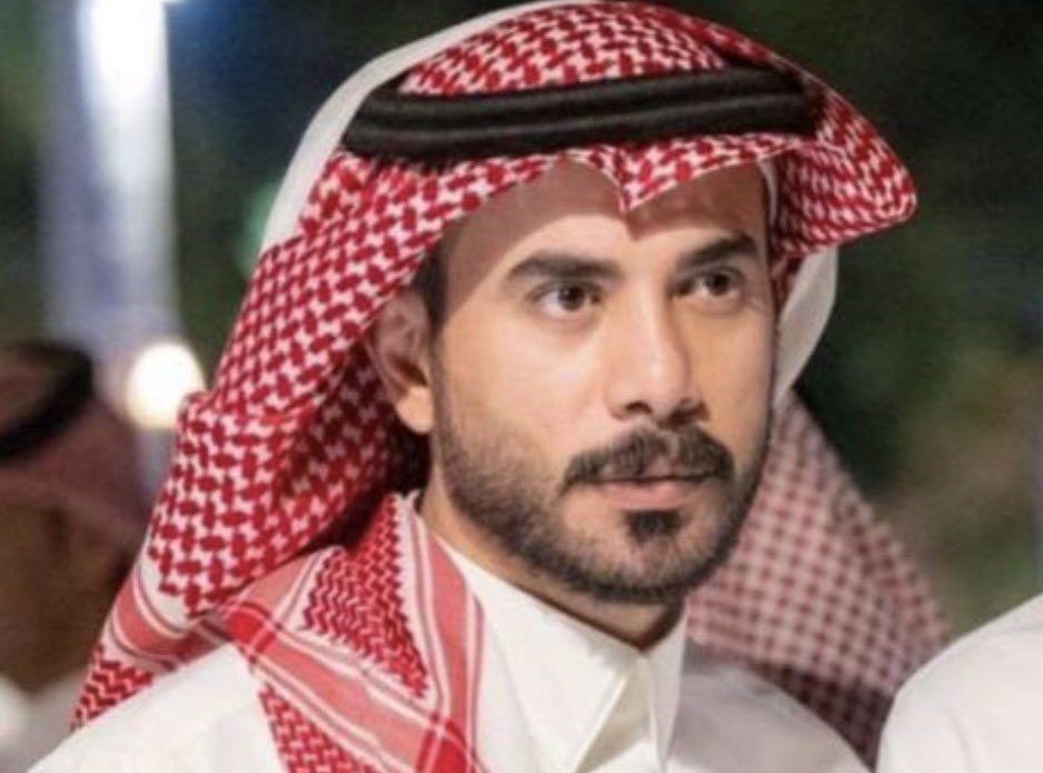 تعرض مشهور السناب الصديق راكان المسند إلى حادث مروري برفقة اطفاله "ورد وعلي وعذب"
نطمنكم جميعاً انهم كلهم طيبين، دعواتكم في هالشهر الكريم لابنه "علي" حيث مازال بالعنايه المركزه.