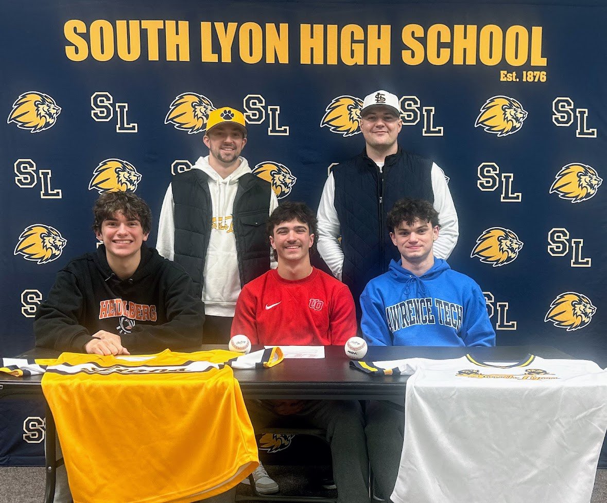 South Lyon Baseball (@slyonbaseball) on Twitter photo Signing Day Part 2 at <a href="/SouthLyonHS/">South Lyon HS</a>
Congratulations to <a href="/BenjaminHawker1/">Benny Hawker</a> <a href="/GMartinkowski/">Gavin Martinkowski</a> and <a href="/chrismathis_13/">chris mathis</a>
๐ฆ โพ๏ธ Signing Day Part 2 at <a href="/SouthLyonHS/">South Lyon HS</a>
Congratulations to <a href="/BenjaminHawker1/">Benny Hawker</a> <a href="/GMartinkowski/">Gavin Martinkowski</a> and <a href="/chrismathis_13/">chris mathis</a>
๐ฆ โพ๏ธ