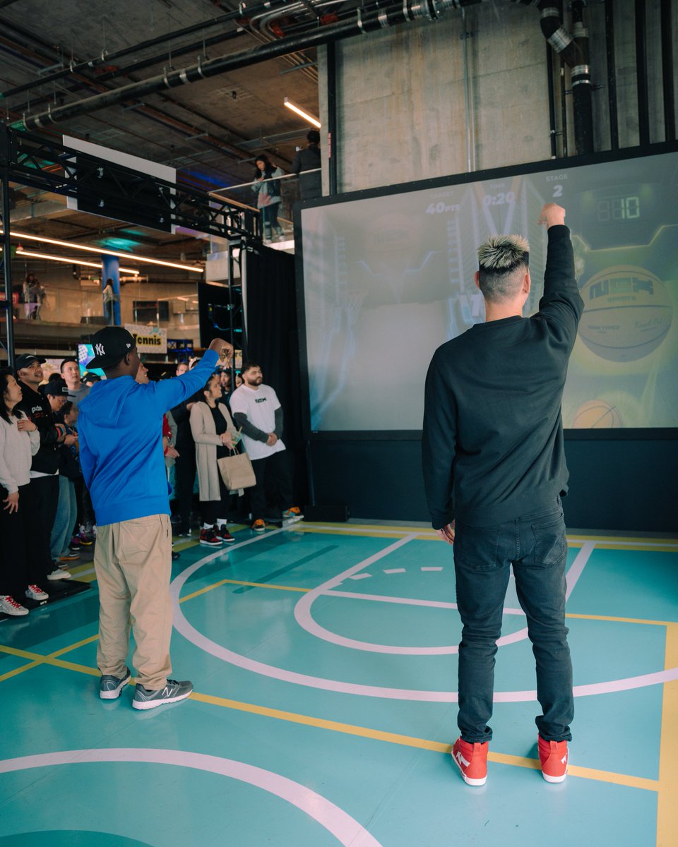jlinfoundation's tweet image. Nearly 200 youth and families from community partners in the Bay joined us and @jlin7 at @NBA 🌟 All-Star Weekend for a Q&amp;amp;A with Jeremy and a game on the @nexplayground! The youth always ask such insightful Q's that leave us with more to think about! 🙏💭 #Youth #MentalHealth