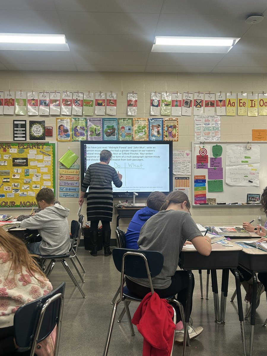 amcdonaldELA's tweet image. Completed a fantastic lesson study at Black Fox today! Spent two great days focusing on crafting intentional lessons with strong background building and TCAP-style practice. Excited to see the impact in the classroom! #ELA #LessonStudy #TCAP
