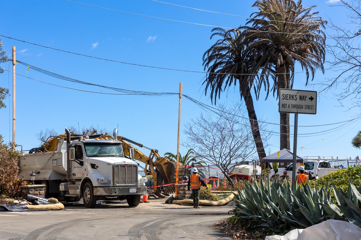 LADistrictUSACE's tweet image. Clearing the Way for Recovery in Malibu
Today, our teams began debris removal at another property in Malibu as part of the ongoing wildfire recovery mission. Every cleared site brings us one step closer to helping families rebuild safely.
#SoCalWildfire #WildfireRecovery #USACE