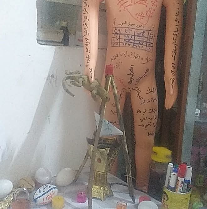 سحر المحبه سحر الجلب والطاعة العمياء والخضوع سحر الانتقام سحر جلب الحبيب ورد المطلقة وسحر الهيبه والجاه والقبول وجلب الرزق والحظ وحل جميع المشاكل الزوجيه و الاسريه والاجتماعيه وجذب الحبيب اوالصديق وعقدلسان من تريد لايتكلم عنك بسواء  وفك السحر اليهودي لتواصل 00967776594992