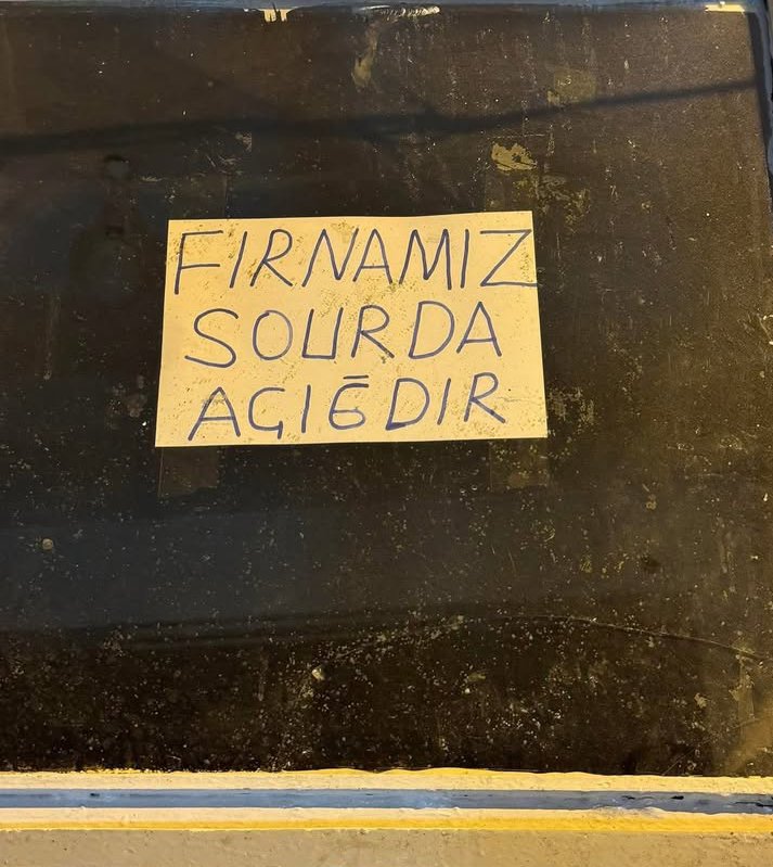 Allı fırnam pide götür 
Sevdiyimin souruna