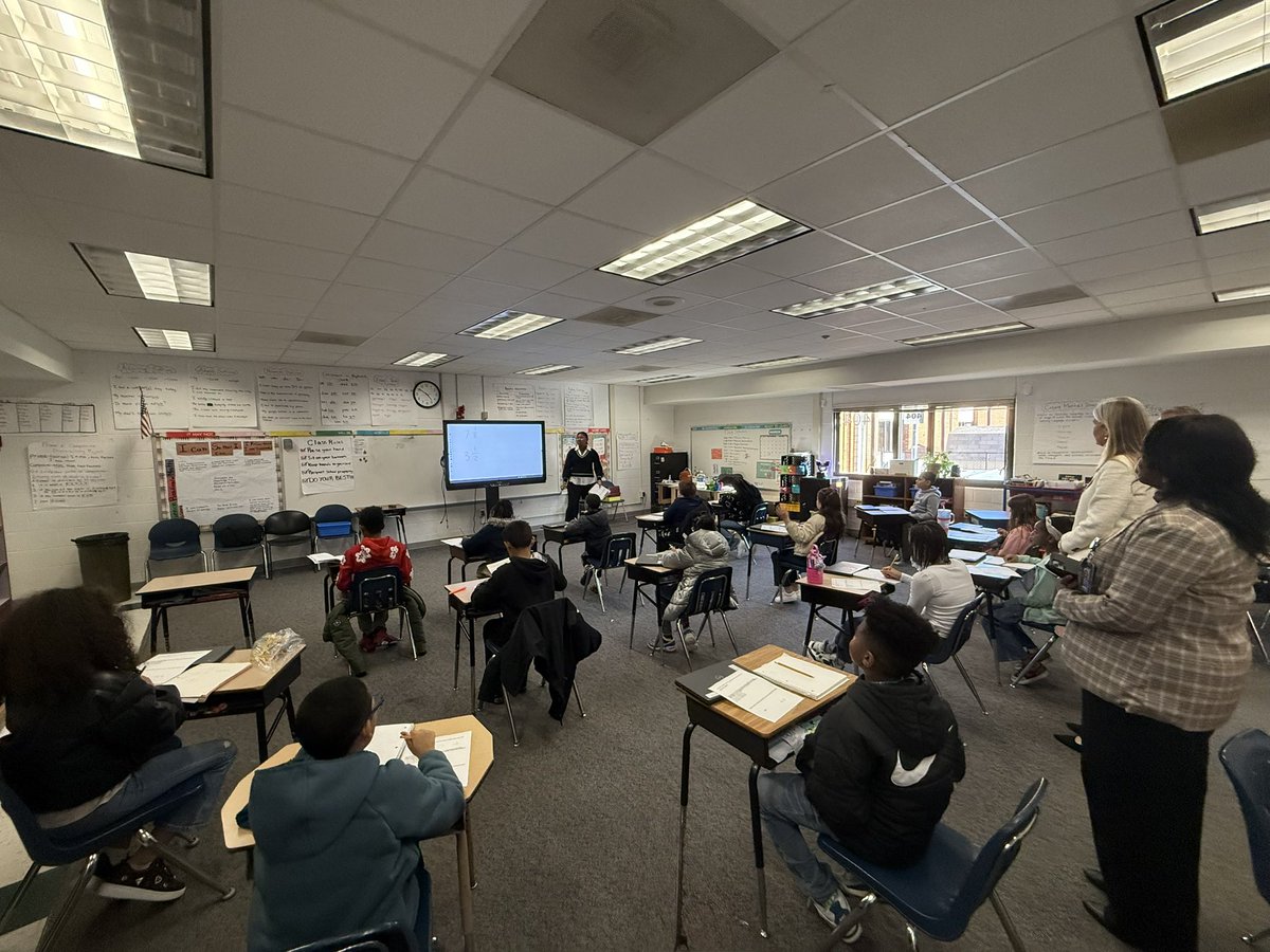 dabelt3's tweet image. A heartfelt thank you to the Henrico County Public Schools DLT for visiting Fair Oaks Elementary School this morning! We had an incredible time showcasing all the wonderful things happening here every day. #GrowingGreatness @HenricoSchools