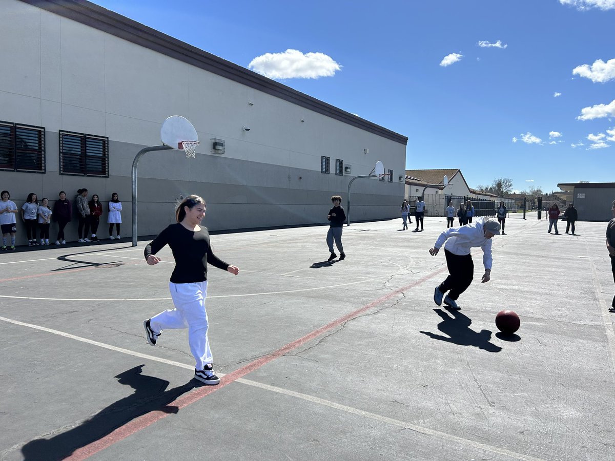 Ms. Hagan tweet media