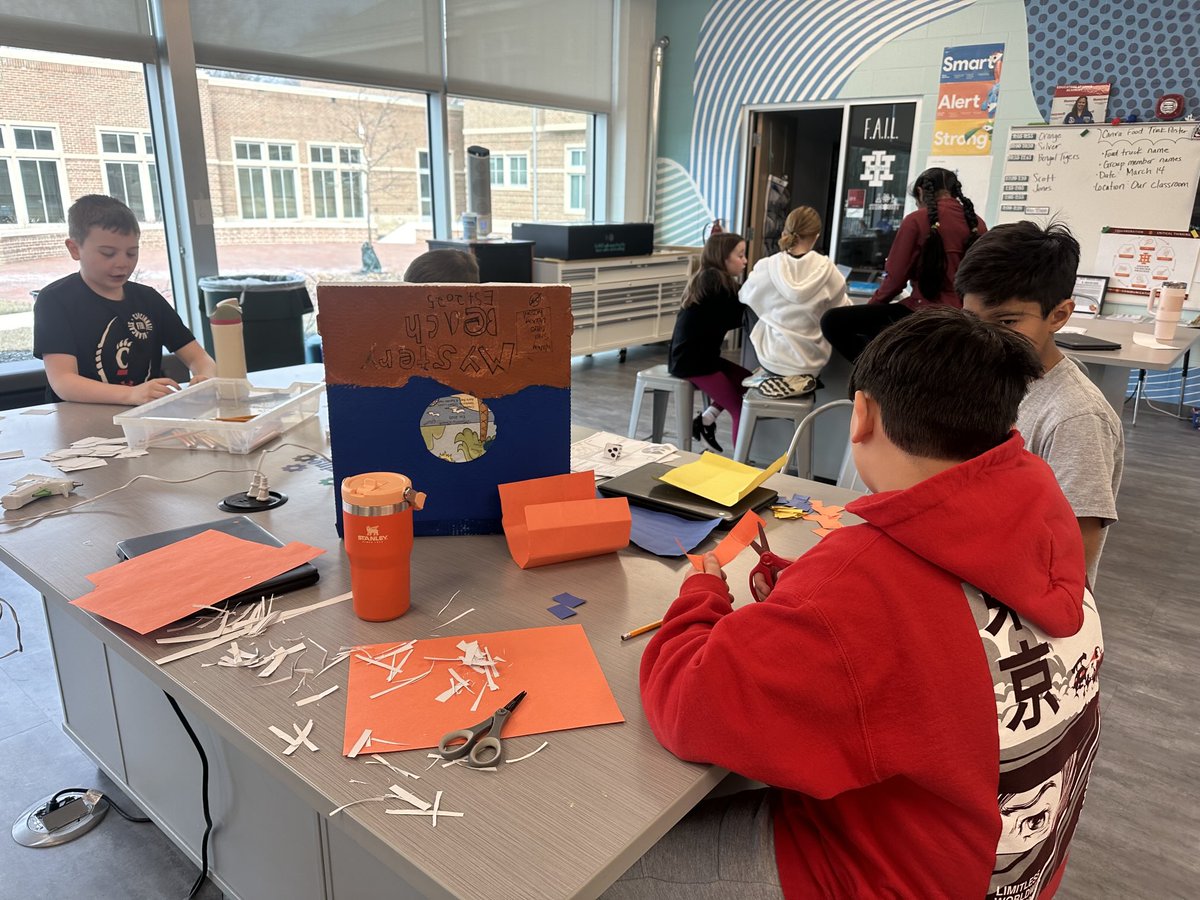 IHElementary's tweet photo. 5th graders are communicating and collaborating on their Unified Arts JUEGA games. Students can’t wait to play their games during indoor recess! @ihschools @jackieobrien1 #IHPromise #IH_STEM https://t.co/YyxI7ndmTZ