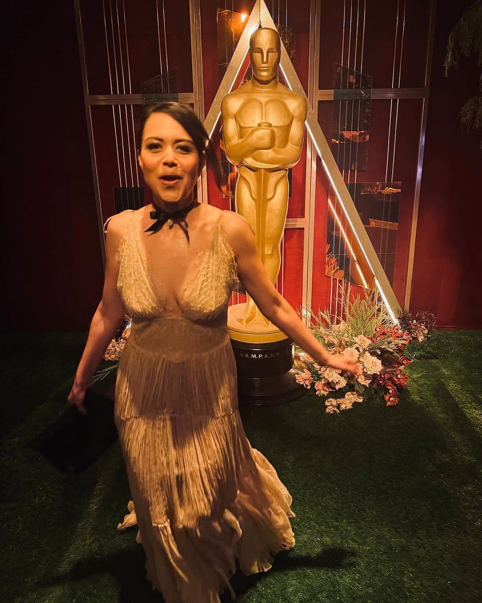 📸 | Alyssa Diaz via Instagram [03.02.25]

— Mama's night to shine at the @/disney pre Oscar party! Caught up with my @/therookieabc mama squad @/mekiacox and @/jennadewan. Grateful for @/maycup_ on makeup, @/jrd_hairgod on hair, and @/ritaghanimela on styling #girlsgottahavefun