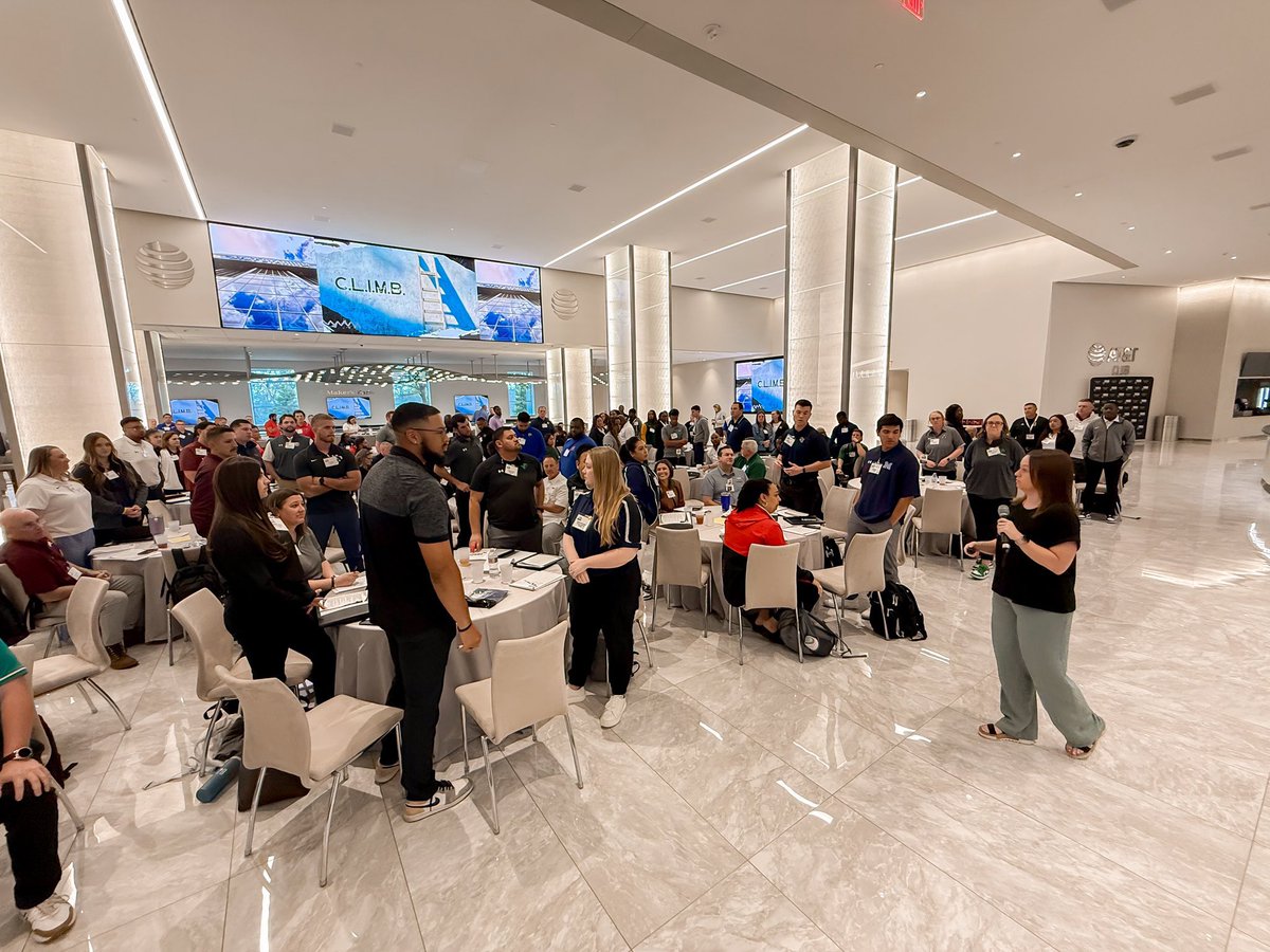 Had a great experience at the THSCA R.O.C.K mentorship program. I met some knowledgeable coaches that take pride in developing young coaches. Shoutout to Assistant AD for Austin ISD Odis Jones for being my mentor, it’s an honor to be developed by a great coach. #rockmentoring