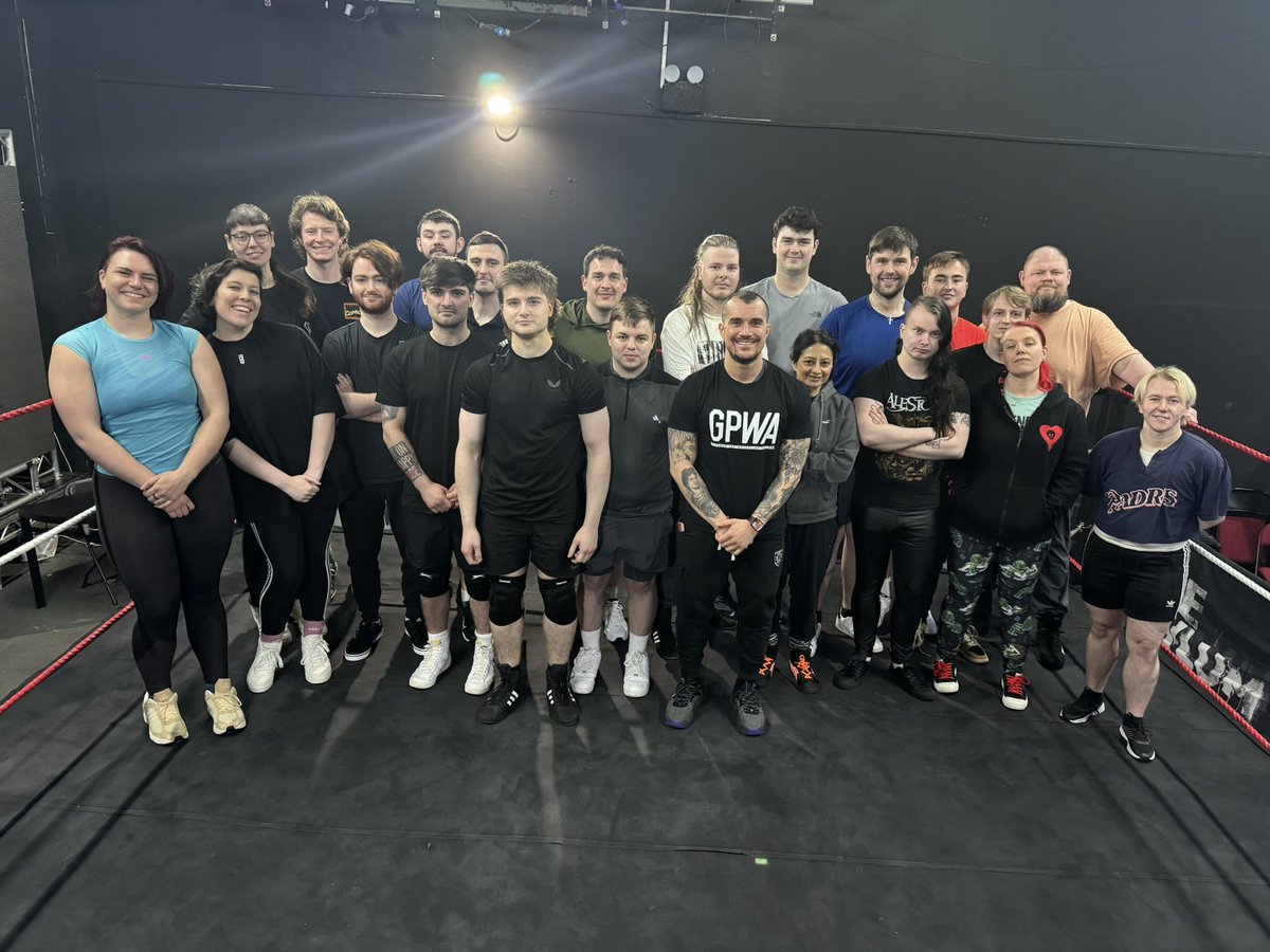 GPWAsylum's tweet photo. Tonight we welcomed our next intake for beginners. Welcome to The Asylum! #GPWA https://t.co/dBVyubaSn4