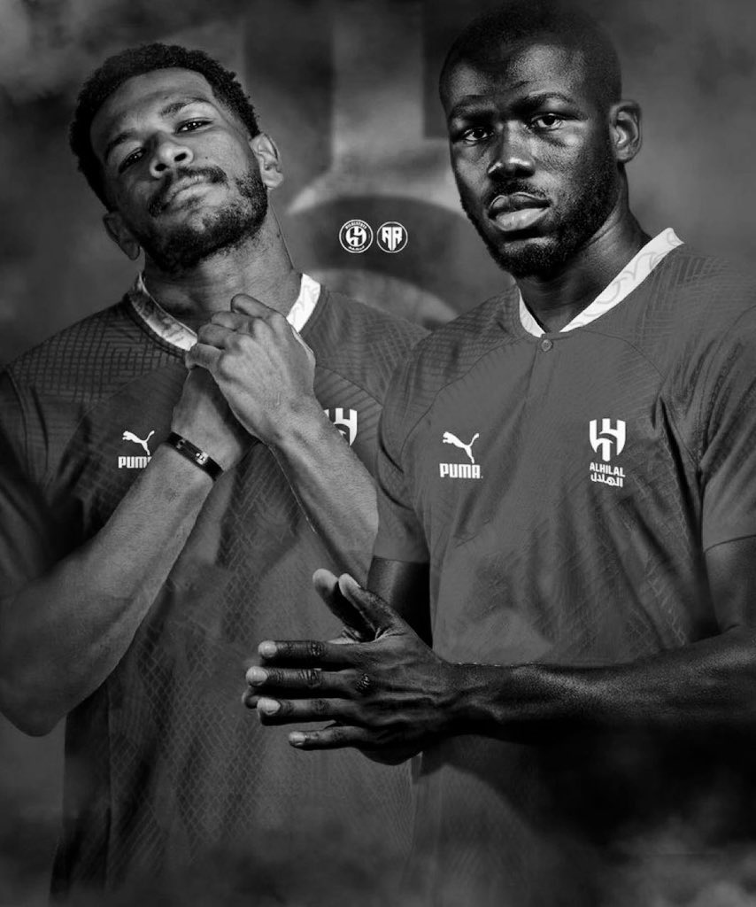 دفاع الهلال بكره …

تثقون بلعبهم بثلج ..؟؟ 😂