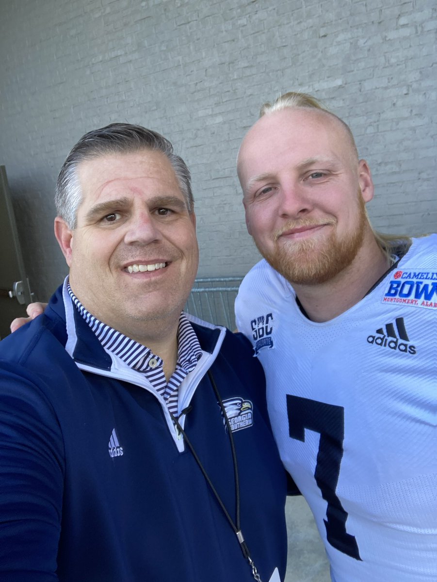TheBigGuyWJCL's tweet photo. Proud of my @GSSportsNetwork roomie @Coach_ABeck 

The former @GSAthletics_FB and @SEHS_Athletics standout named Assistant Special Teams/Specialists Coach for the Eagles!

GATA indeed https://t.co/F5PdG7aJ5Q