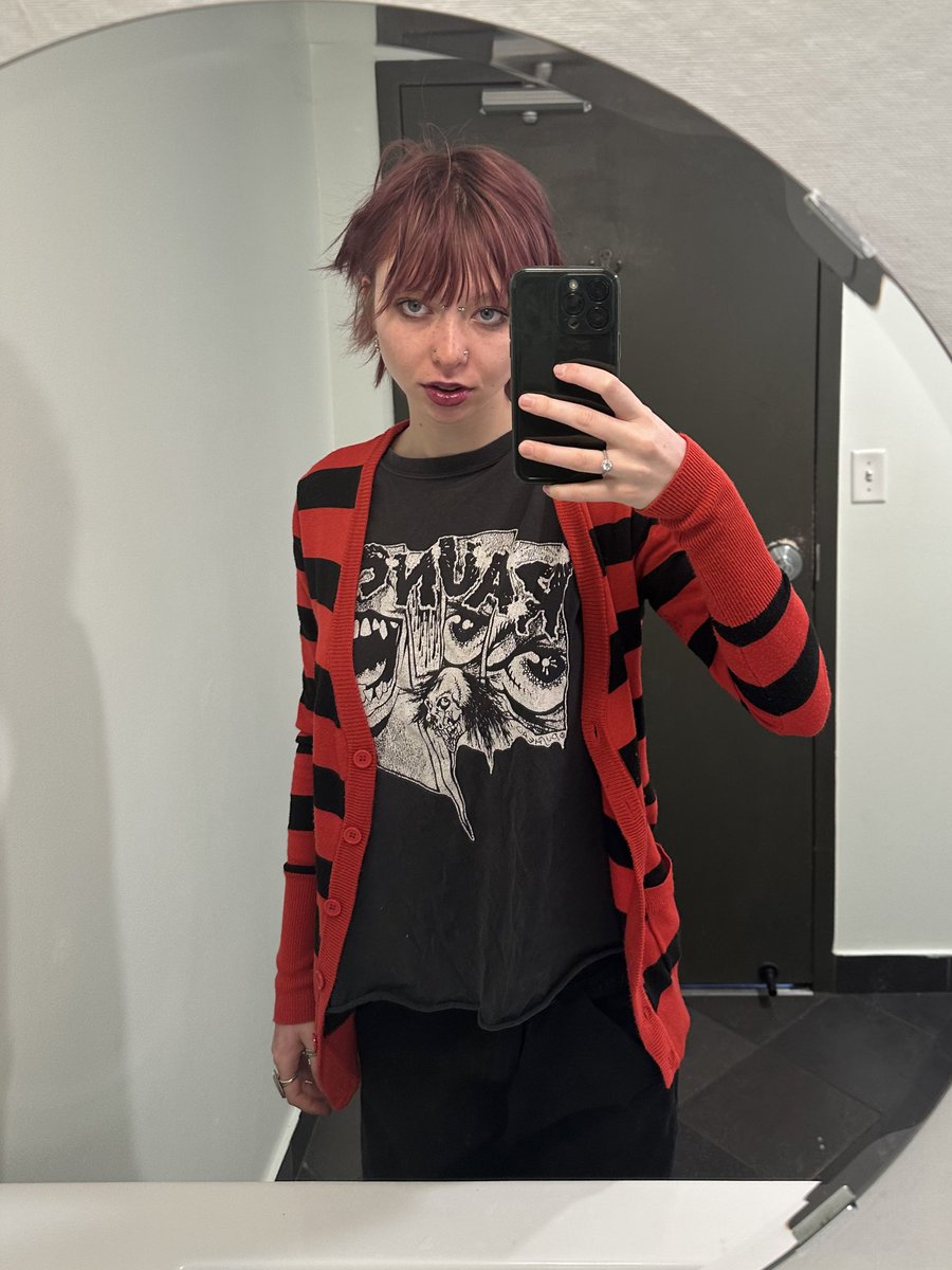 c00lschm00l's tweet photo. It’s really funny that I dress like this and have sort of a tough guy thing going on but then I cry to phoebe bridgers in the shower and I listen to modern baseball and I fuck with roller skating. Like you’d never guess https://t.co/8KhYZTo11V