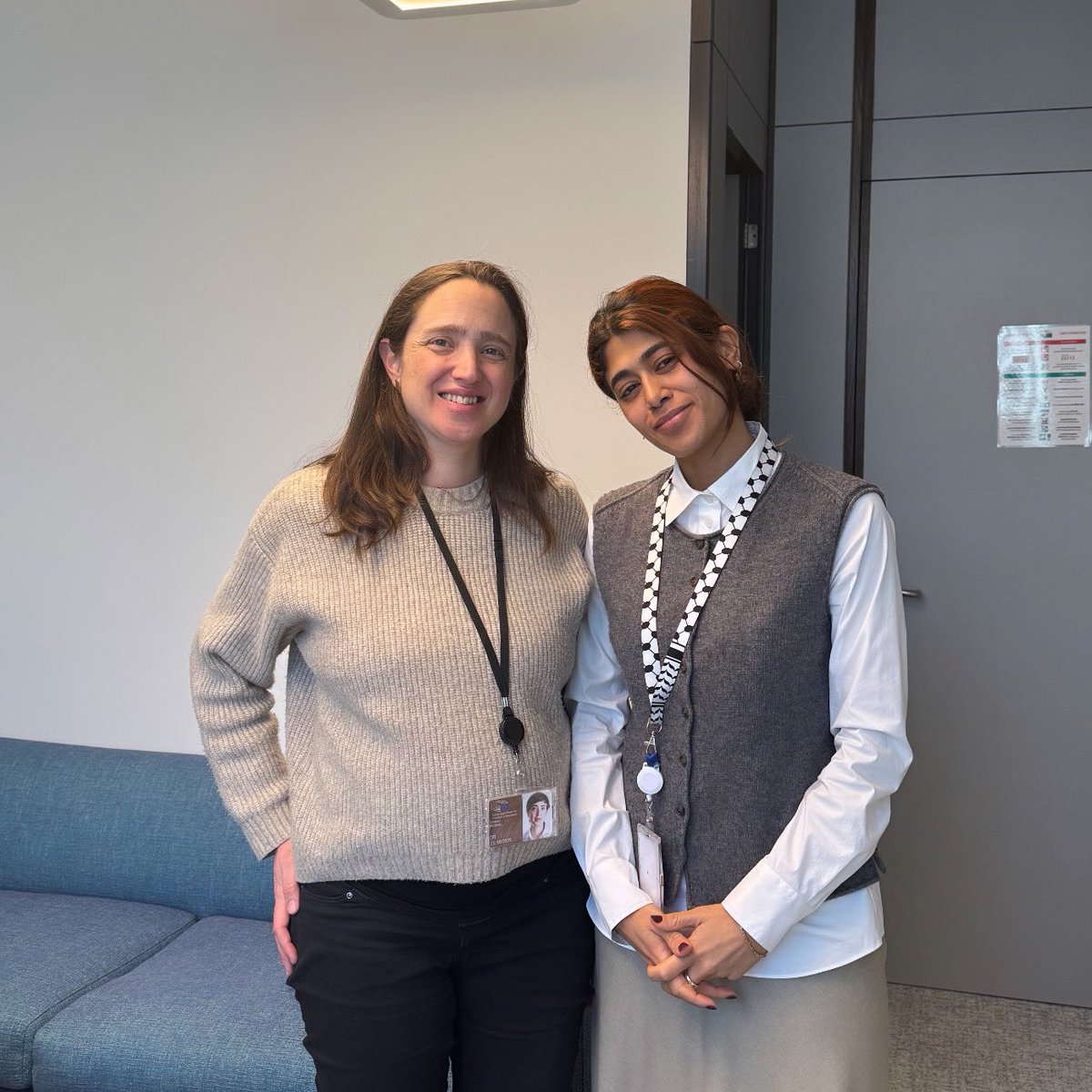 Rencontre aujourd’hui avec Shaqued Morag qui représente The Platform une coalition de 12 ONG israéliennes qui militent pour la fin de l’occupation et de la colonisation. Toutes les ONG de cette coalition ont également soutenu le travail des juridictions internationales, notamment