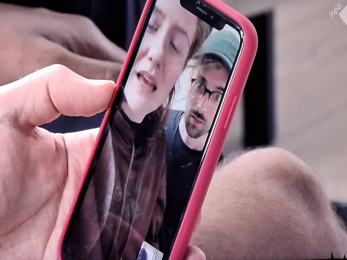 C80814621's tweet image. Veel te lief deze mensen.....#hunted #huntednl @huntedvips #huntedvips @HuntedNL @HuntedVips