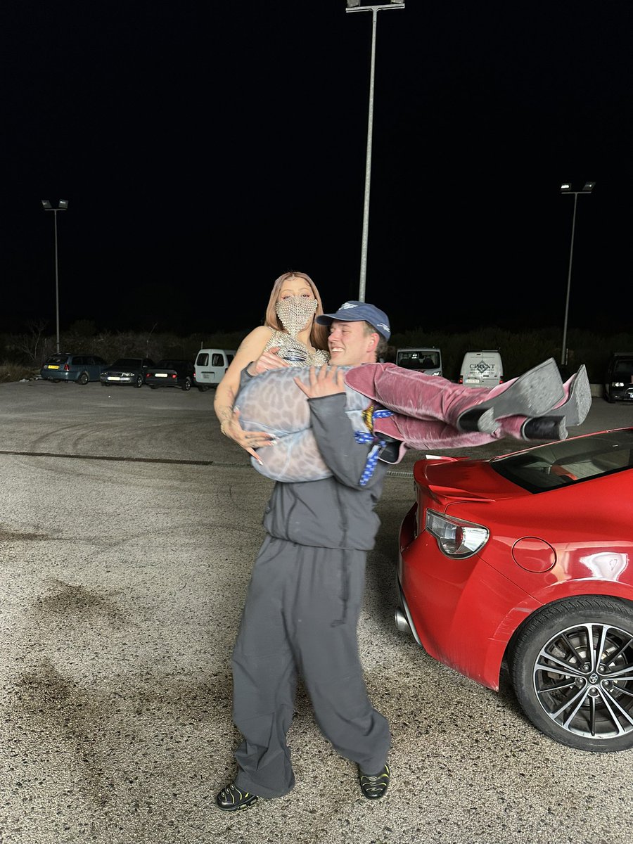 ALIZADE (@alizadebigass) on Twitter photo 