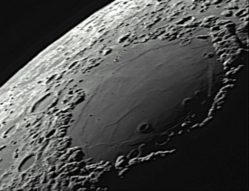 TheFemboyForge's tweet image. Took these pics of the moon last night.