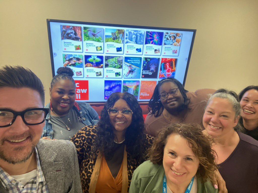 Super shoutout to these magnificent JMCSS science teachers who stopped by to review TN approved science materials!! 🔬🧪🥼