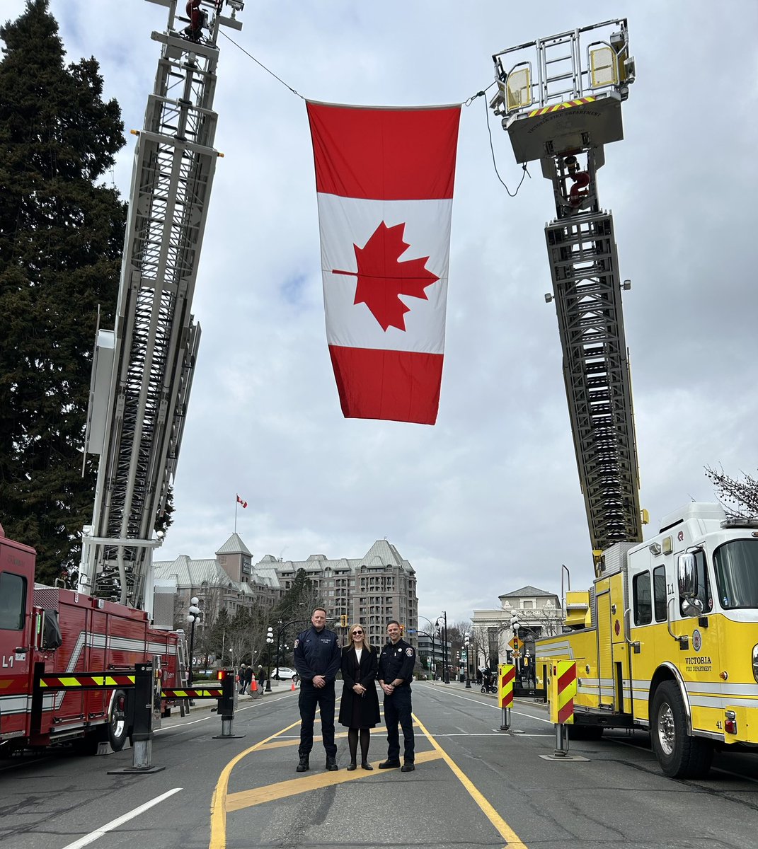 🧑🏻‍🚒🚒 Today, we honour &amp; remember the incredible sacrifices made by firefighters across our province. Thank you for putting your well-being on the line every day to keep British Columbians safe.
