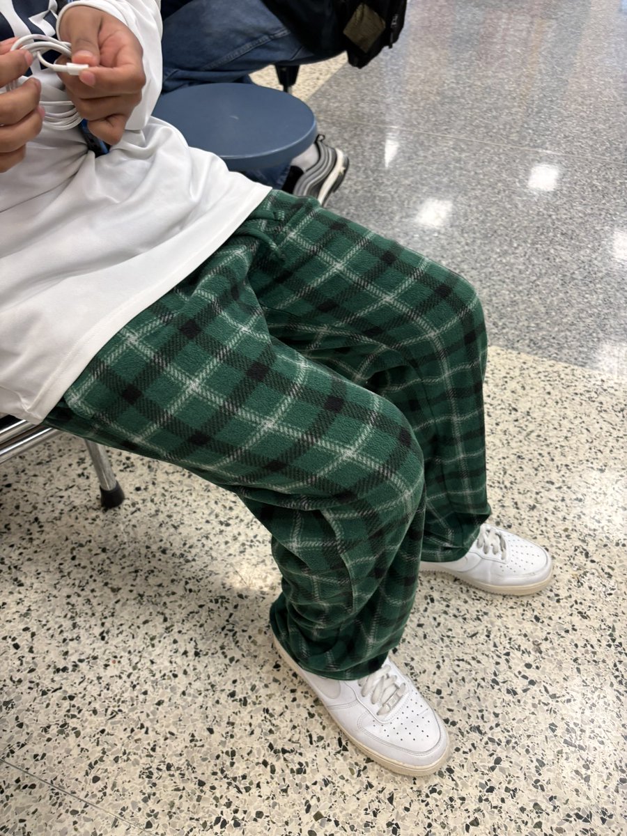 Mindful Monday! Unapologetically me in some comfy PJs for #AldineSELWeek #selfawareness