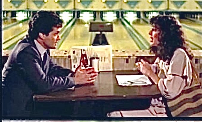 MarshallRTeague's tweet photo. #MondayThoughts 
CRAZY to think
#TvShow #Moonlighting
premiered 40 yrs ago today..🤯
I’ll admit #TimeFLIES when your having FUN 🎭
Moonlighting Ep #NorthByNorthDiPesto pic w #AllyceBeasley https://t.co/mkHpSQClCT