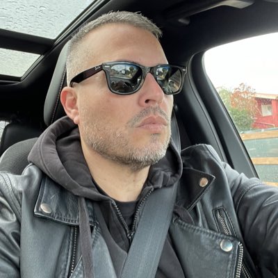 forthunes's tweet photo. #NuovaFotoProfilo https://t.co/feyj9LMYMY