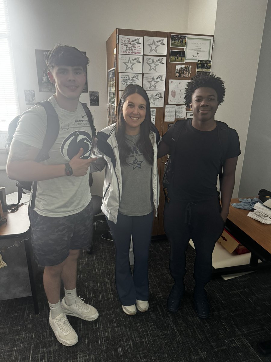 First day of #rangermaker !!! I’m excited to build this family day by day!!! <a href="/CoachJRayburn/">Jeff Rayburn</a> <a href="/KyleMossakowski/">CoachMoss</a> <a href="/LSHS_FBRecruits/">Lone Star HS Football Recruiting</a> <a href="/drkharp/">Kelly Withee Harper</a>