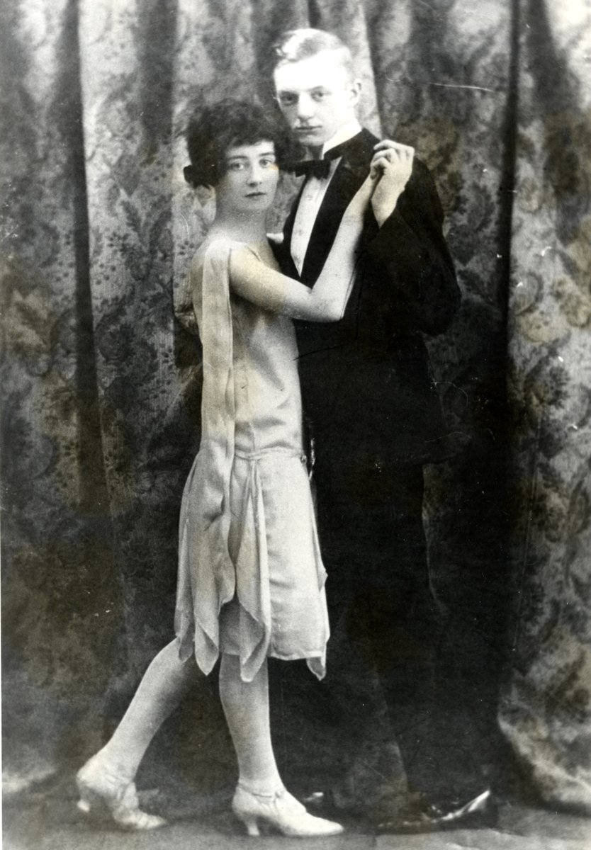 LancsArchives's tweet image. Which amazing women will  you discover in your family tree this #WomensHistoryMonth ?

There are lots of family history records available at our venues and online from Lancashire Archives and Local History and Lancashire Libraries #localhistory #RedRoseCollections #familyhistory