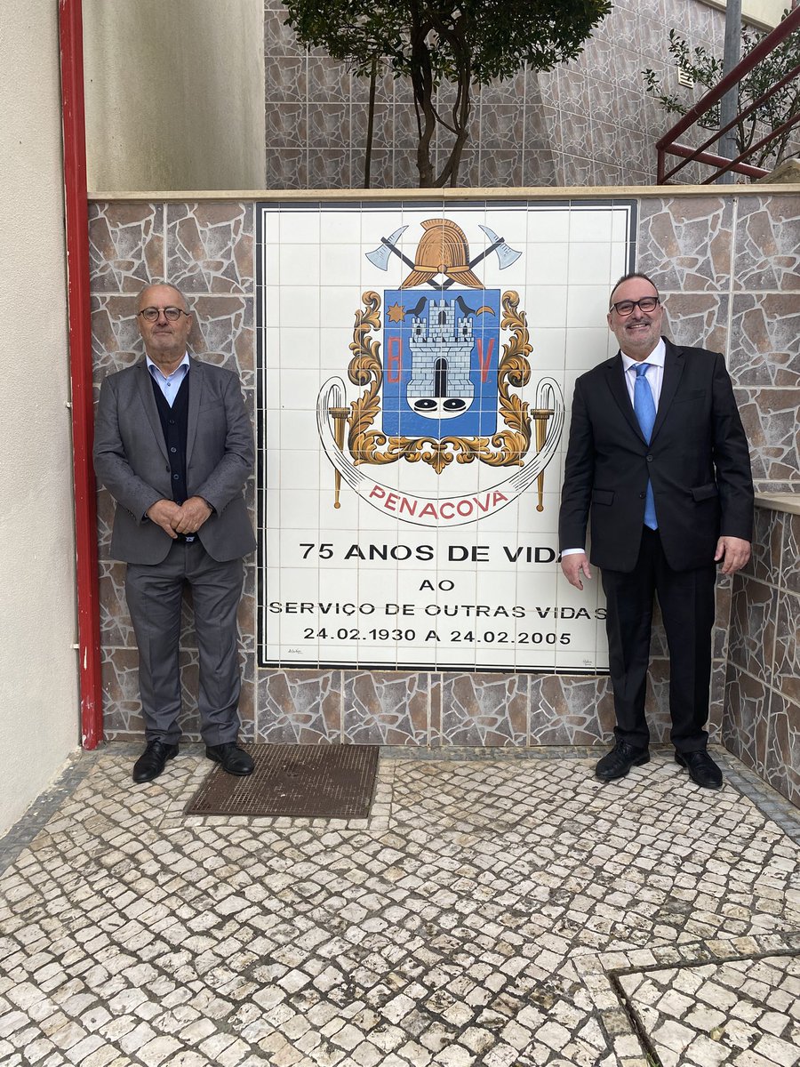 Brasfes's tweet photo. Parabéns BV PENACOVA
Por amável convite da A. H. Bombeiros Voluntários de Penacova, que agradeço, estive presente ontem nas Comemorações do seu 95o. Aniversário.
Foi tempo de rever Amigos que ao longo dos anos partilhamos momentos únicos de trabalho em prol de uma Causa comum. https://t.co/imaYoa0ECc