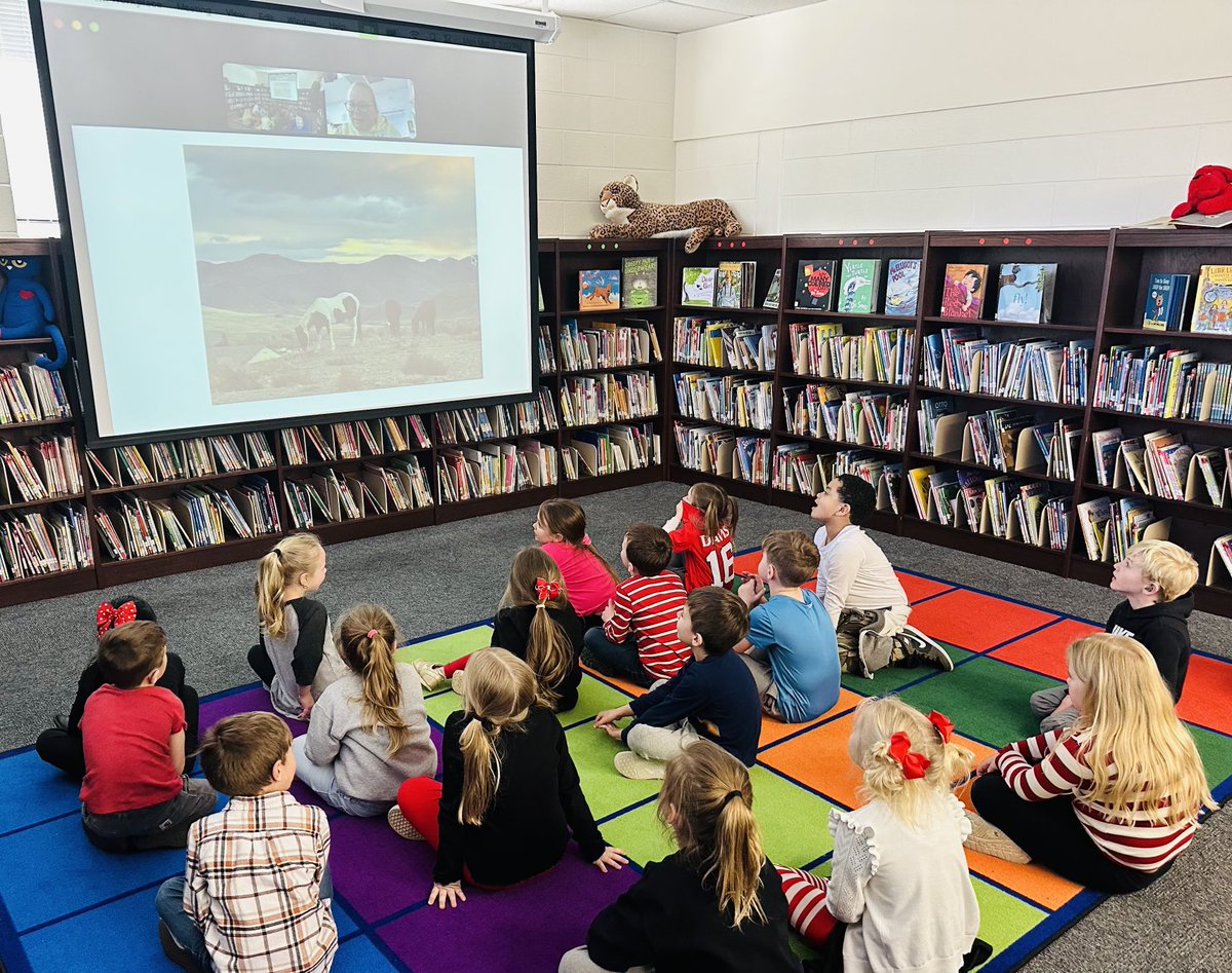 MollyUpchurch's tweet image. 🫶Read Across America Week! Guest readers share of their great state. Today was The Silver State of Nevada! A HUGE thanks to Megan, a past CCS teacher. @BENPanthers @mrsbrownskclass @DrKCBerggren @DrCarlaNeal #CCSLibraryMedia #CCSDigitalLearning