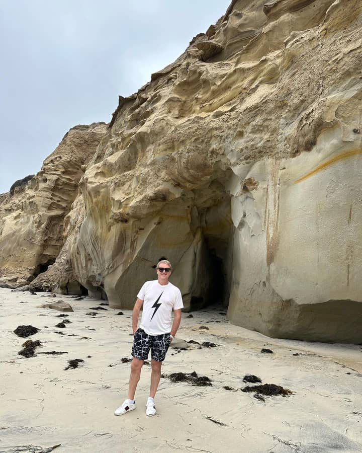 Too many people spend money they earned..to buy things they don’t want..to impress people that they don’t like.