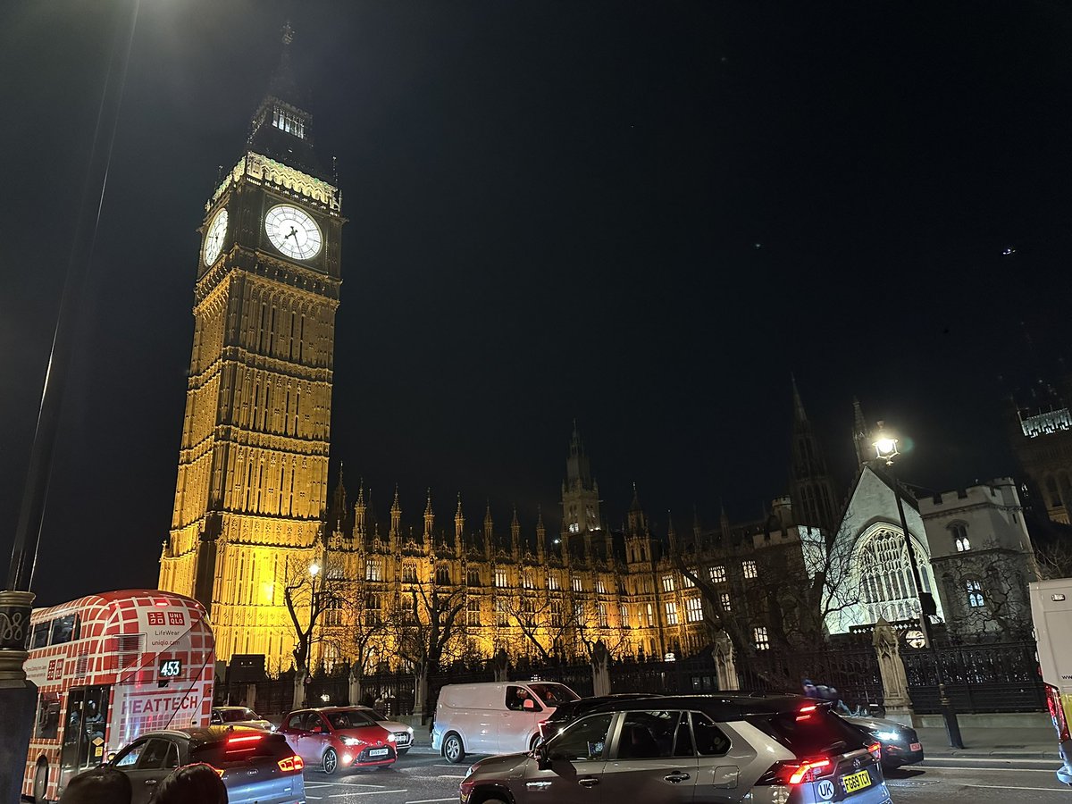 vickygrayson_'s tweet photo. Earlier today, I attended the debate in Parliament in relation to VAT on private school fees.

@bphillipsonMP was nowhere to be seen as MPs discussed the impact on children, parents, schools &amp; staff.

Next stop, the High Court on 1-3 April.

Link: https://t.co/FiCsW5PpY6 https://t.co/rETXTiWORF
