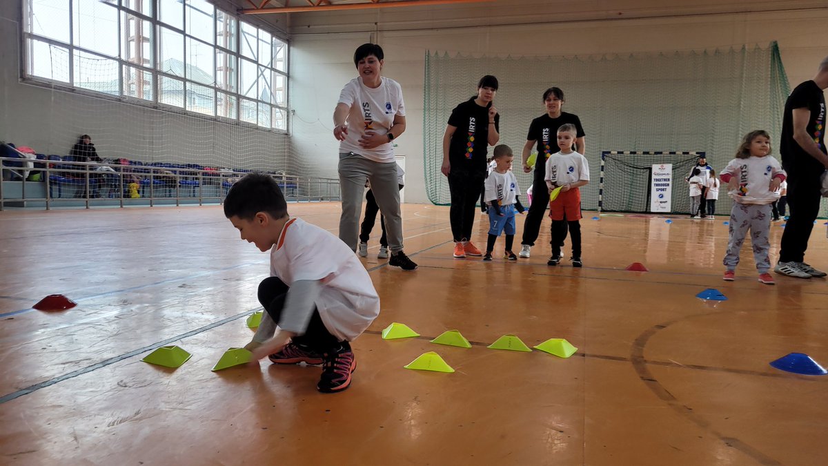 AJSPTSV  a organizat un eveniment special pe 28 februarie 2025, în sala de sport a Școlii Gimnaziale ,,Ion Creangă" Suceava.
Proiect Erasmus+ Together Through Sport este coordonat de Play International Franța, parteneri Fundația V4Sport Polonia și Ajspt Suceava.