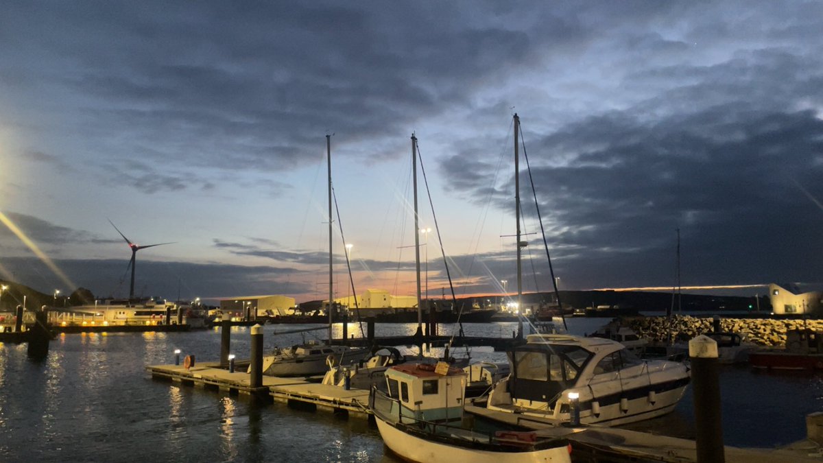 ciaranineill01's tweet photo. Céibh Ros a’ Mhíl 🌅 https://t.co/eaZQxReVIO