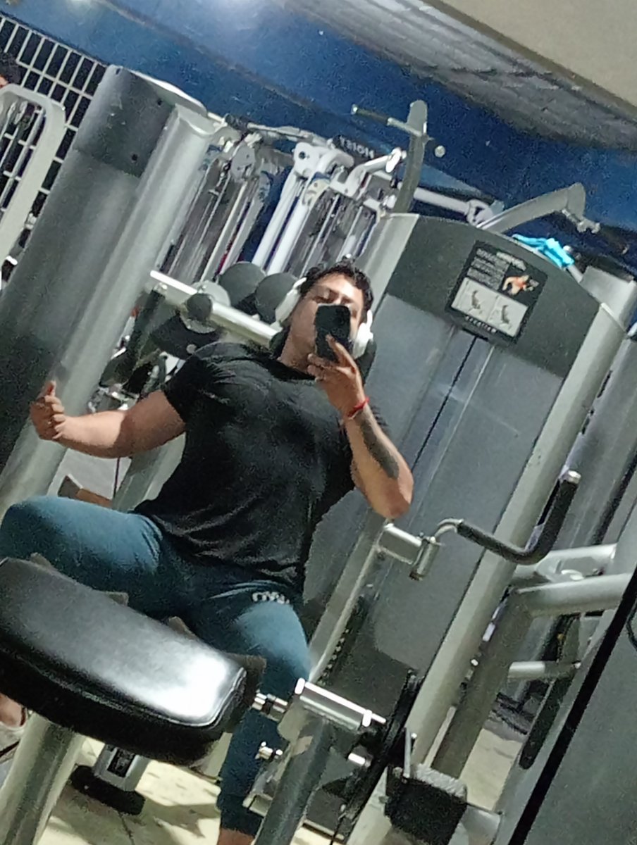Por qué todos los días son de pecho 😂